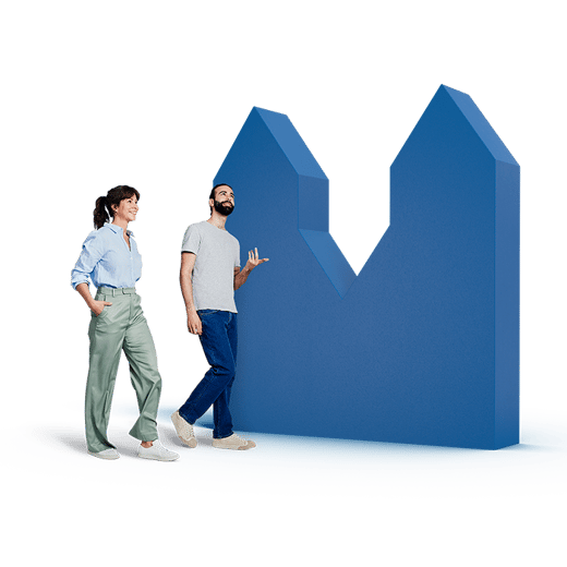 Kvinna och en man som går och talar om fakturaköp